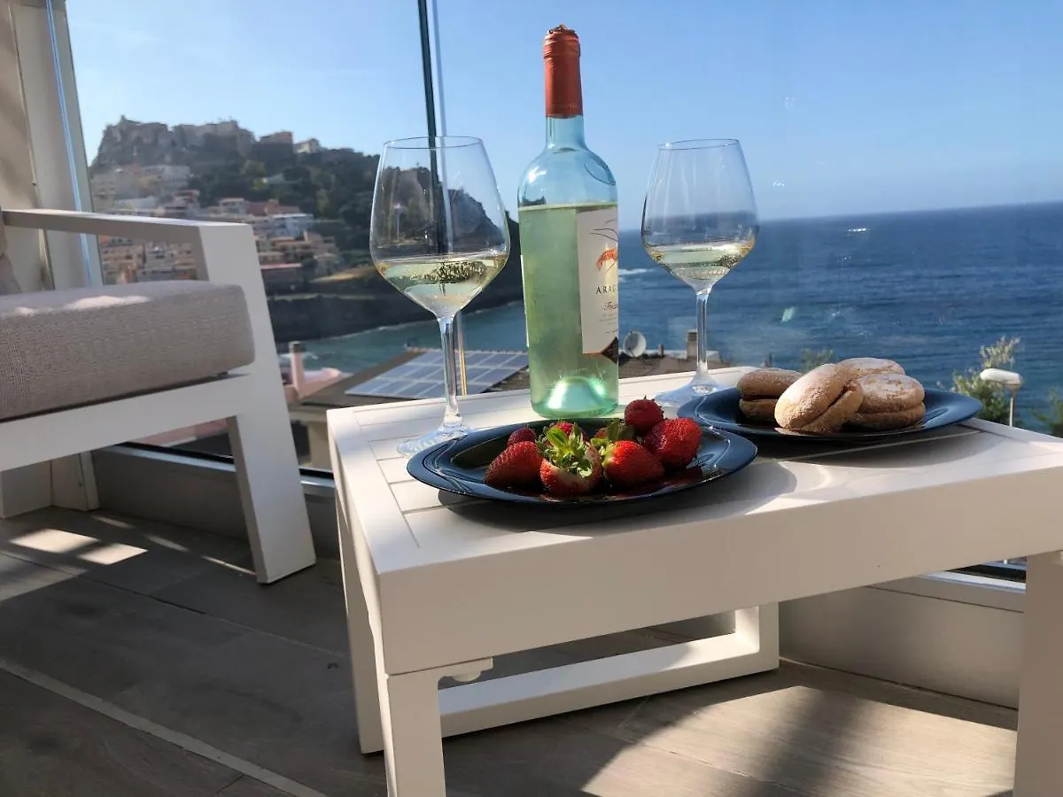 La Dolce Vita , Fronte Mare Castelsardo Italia